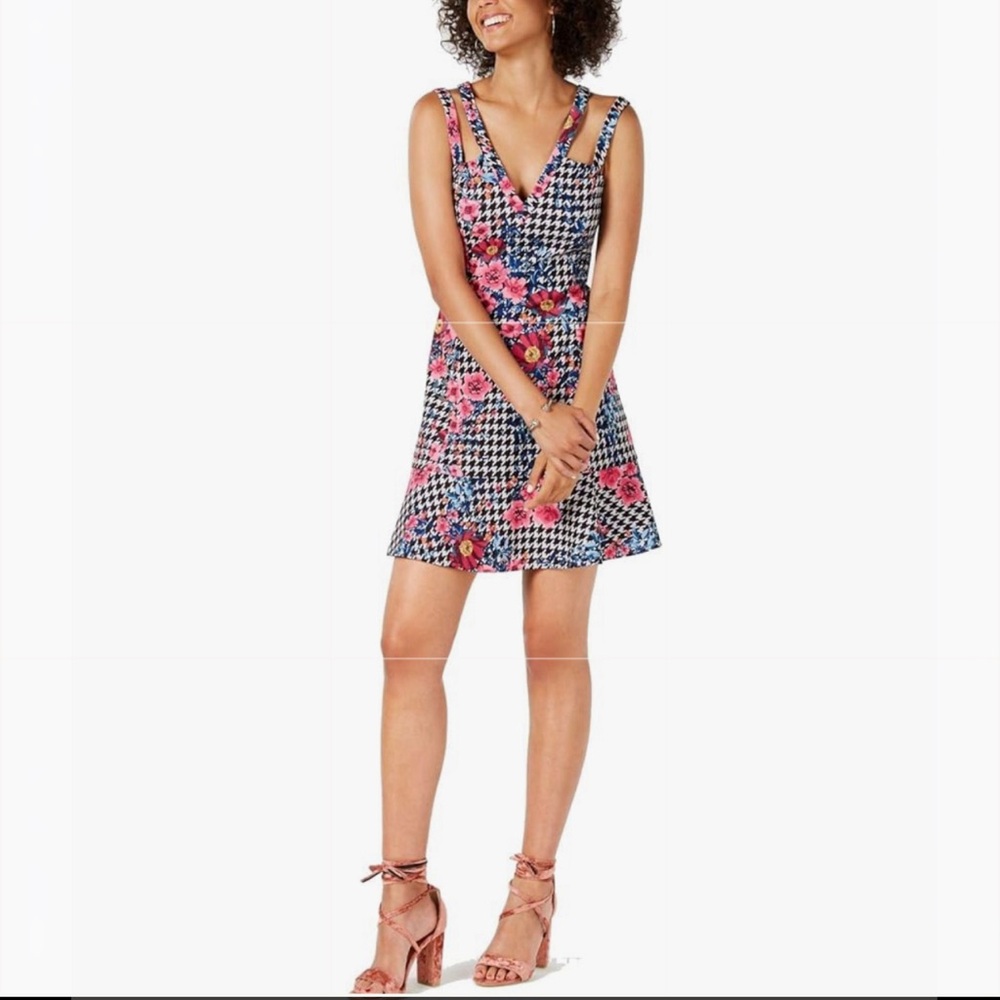 Guess Strapy Fit And Flare Dress Checkered Houndstooth Floral Shiny Gold size 2